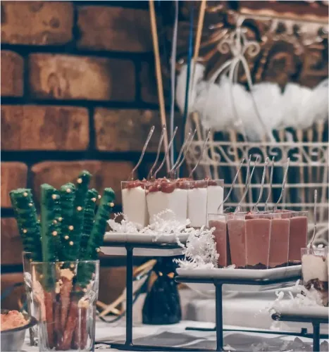 Rose & Thomas — photo 2